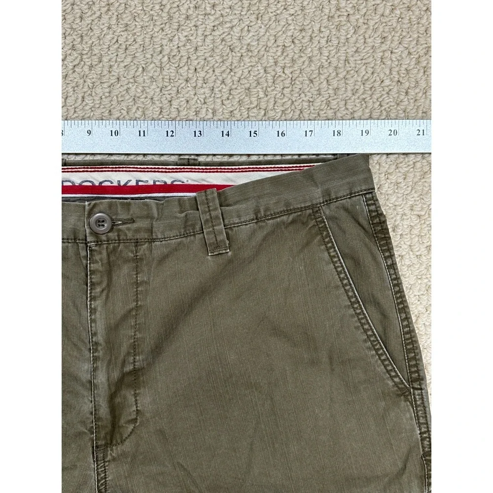 Dockers Pants Mens 38x33 Green Cargo Flat Front Relaxed Fit Field Khakis